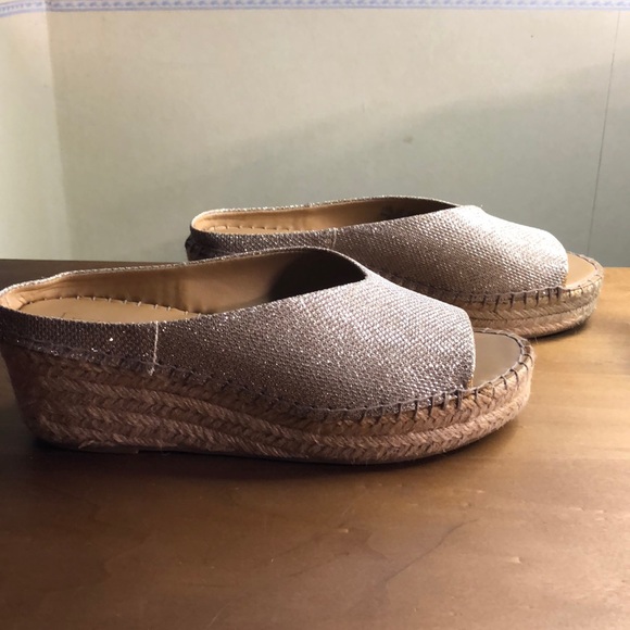 Franco Sarto, size 7.5 Peep Toe Espadrille Mule - Picture 2 of 3